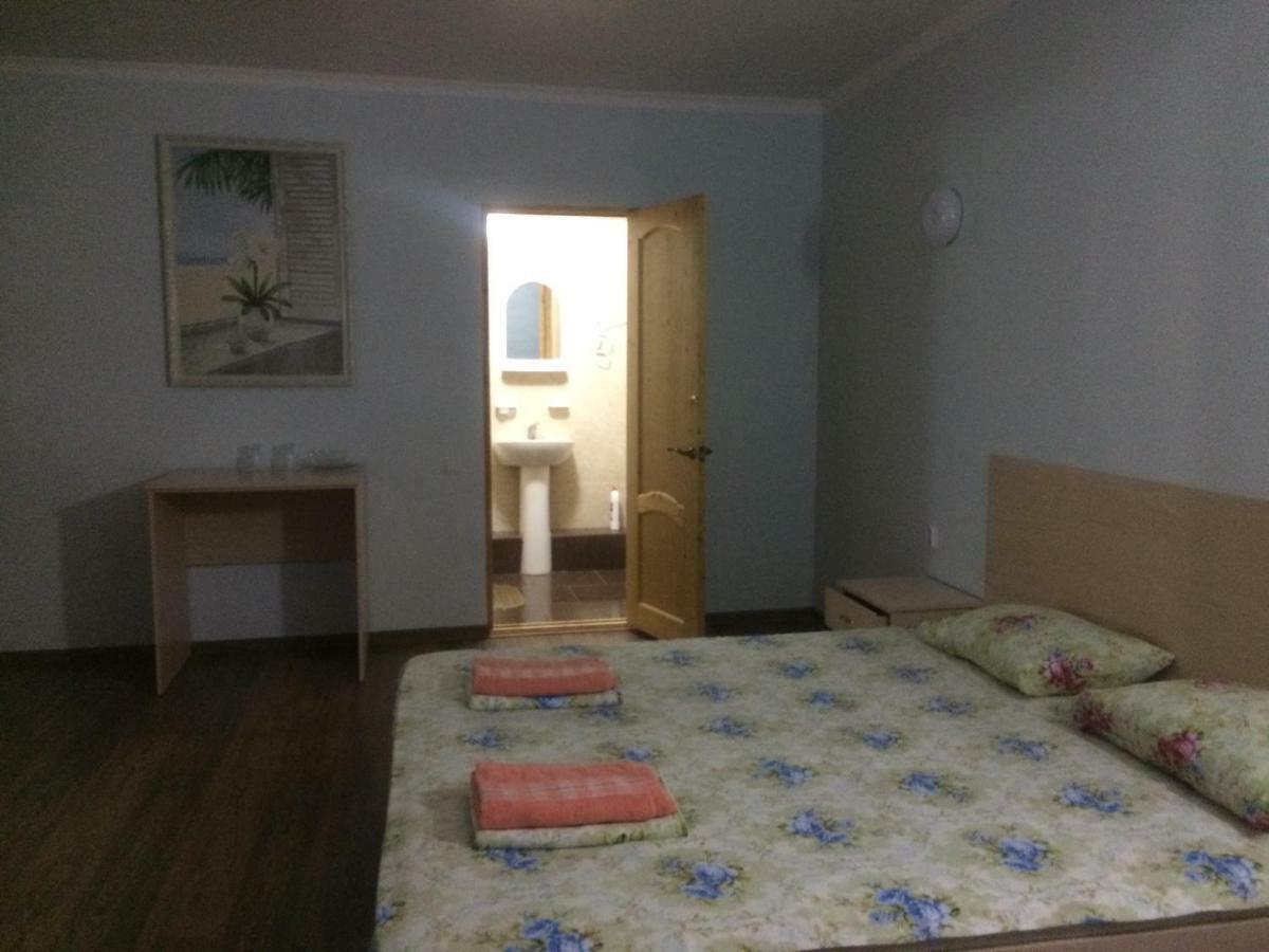 Hotel 777 Гудаута Екстер'єр фото